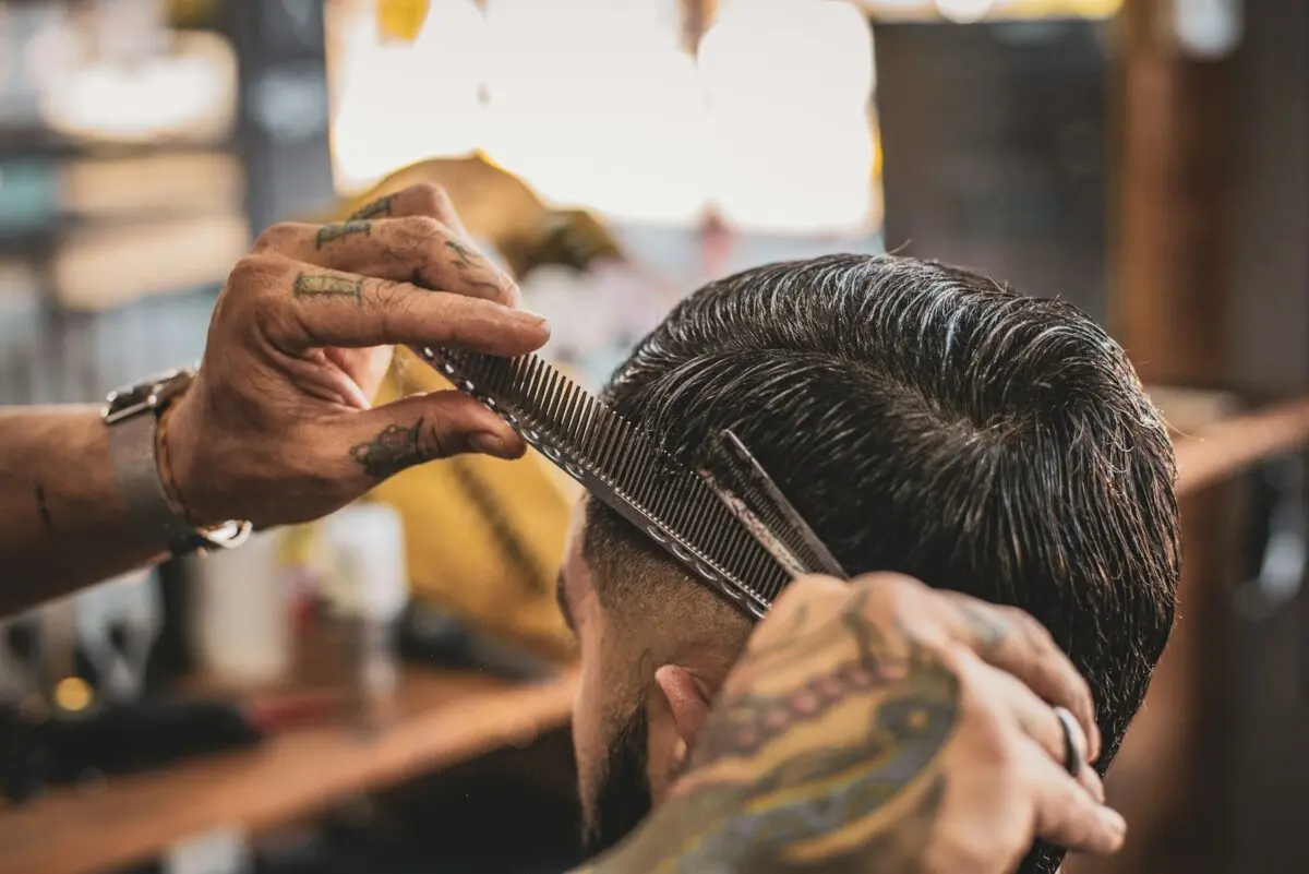 Apprentissage étape par étape : Guide complet 2026 1 formation coiffeur homme