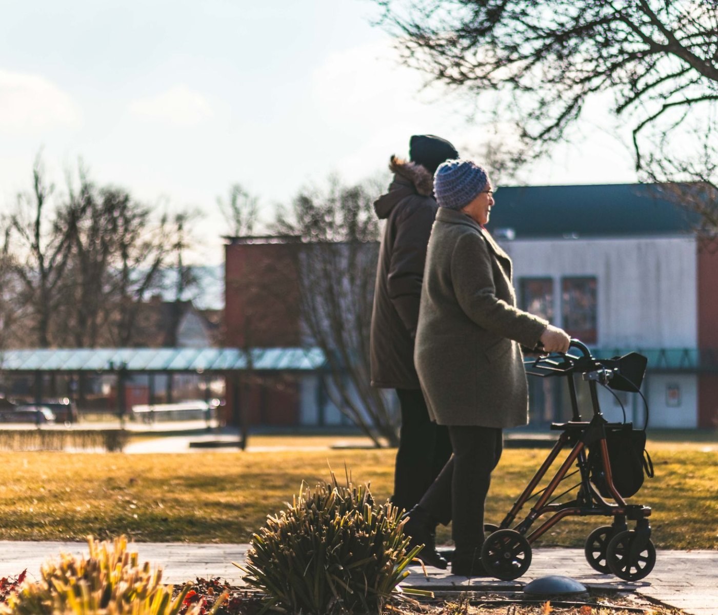 Pflegeversicherungen für Senioren im Vergleich: Die besten Tarife 1 Pflegeversicherungen für Senioren im Vergleich: Die besten Tarife